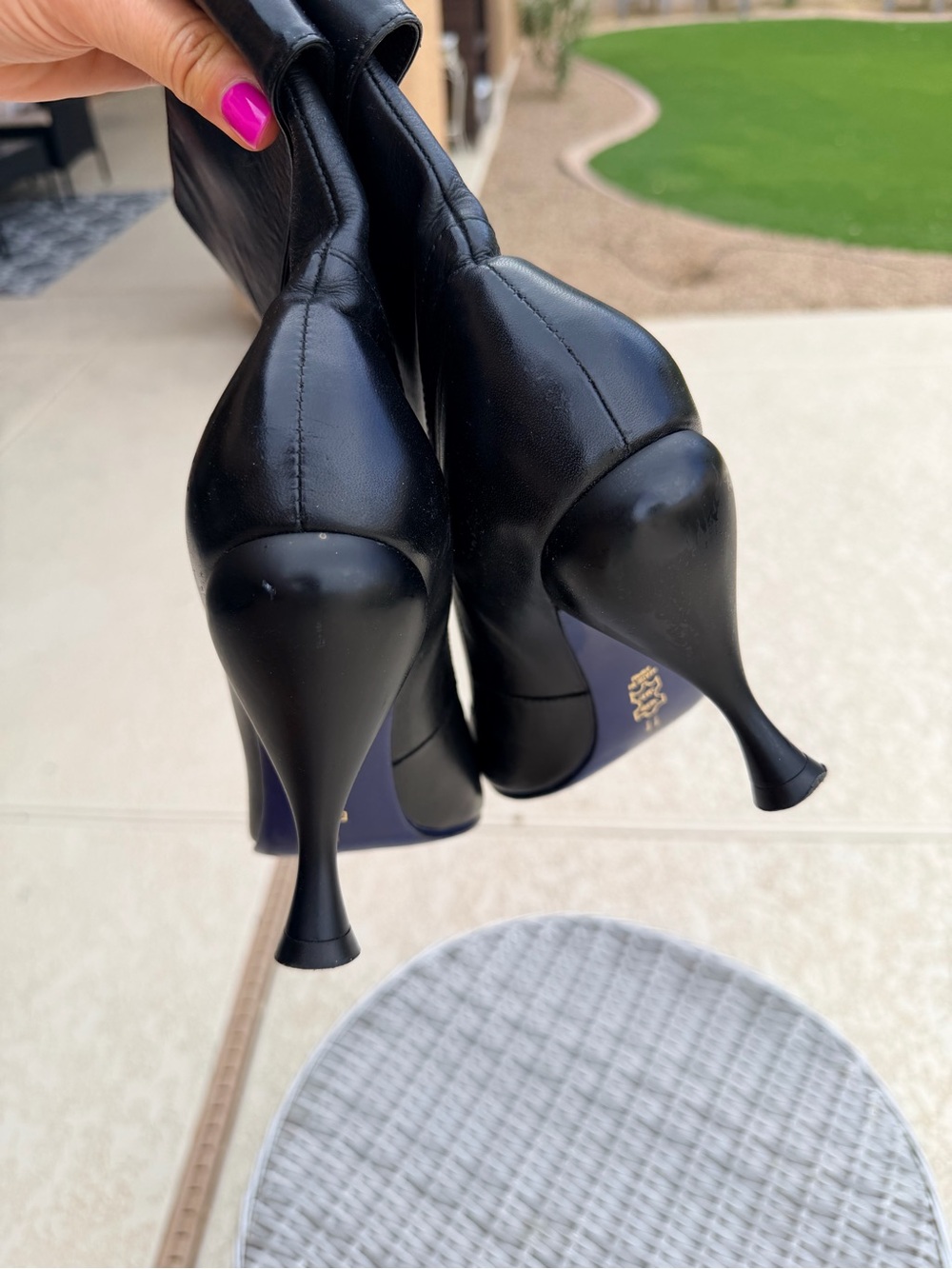 John Fluevog Black Leather Fold-Over Ankle Boots with Sculpted Heel - Picture 5 of 7